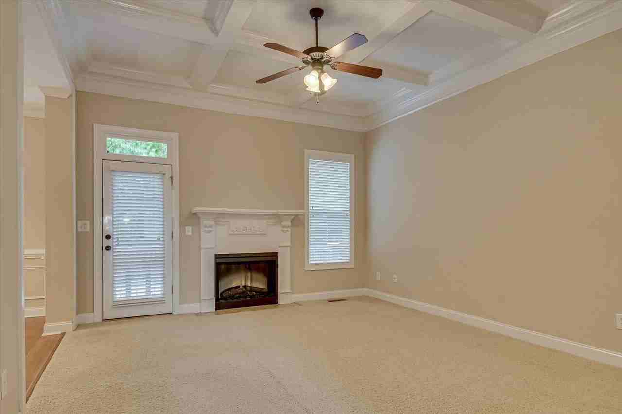 2520 Grier Cir - Photo 7 of 43