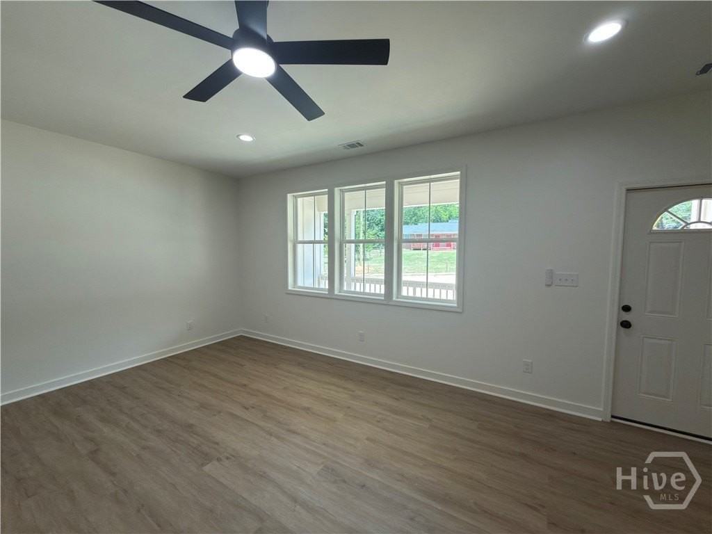 294 Moreland Ave - Photo 5 of 18