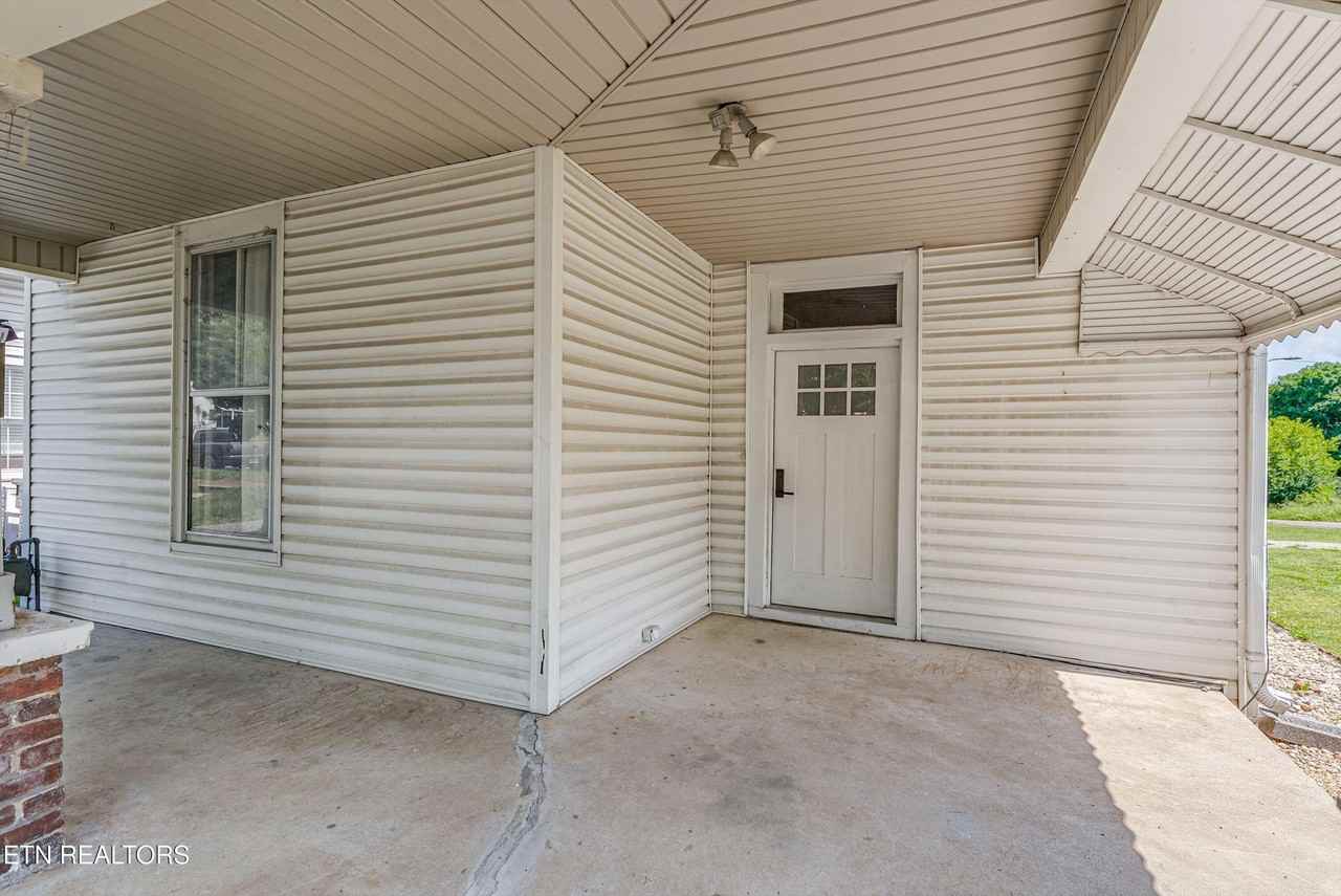2100 Cecil Ave - Photo 2 of 42