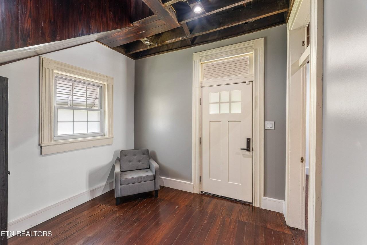 2100 Cecil Ave - Photo 3 of 42