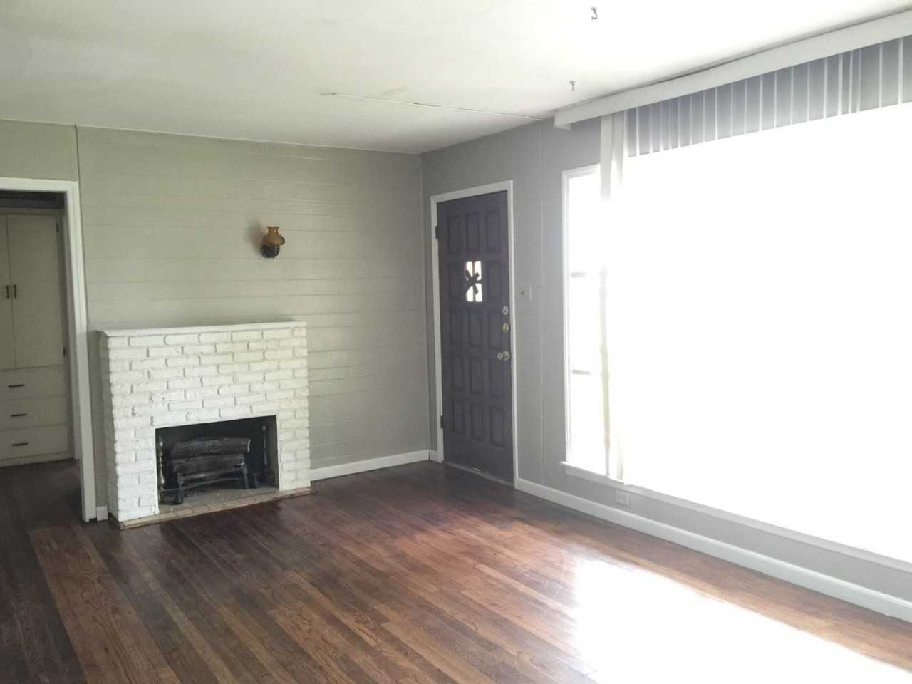 1718 43rd St - Photo 2 of 16