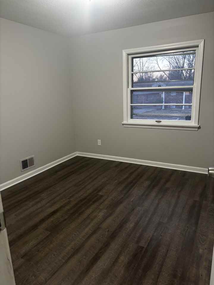 4406 Rockwood Dr #1 - Photo 7 of 18