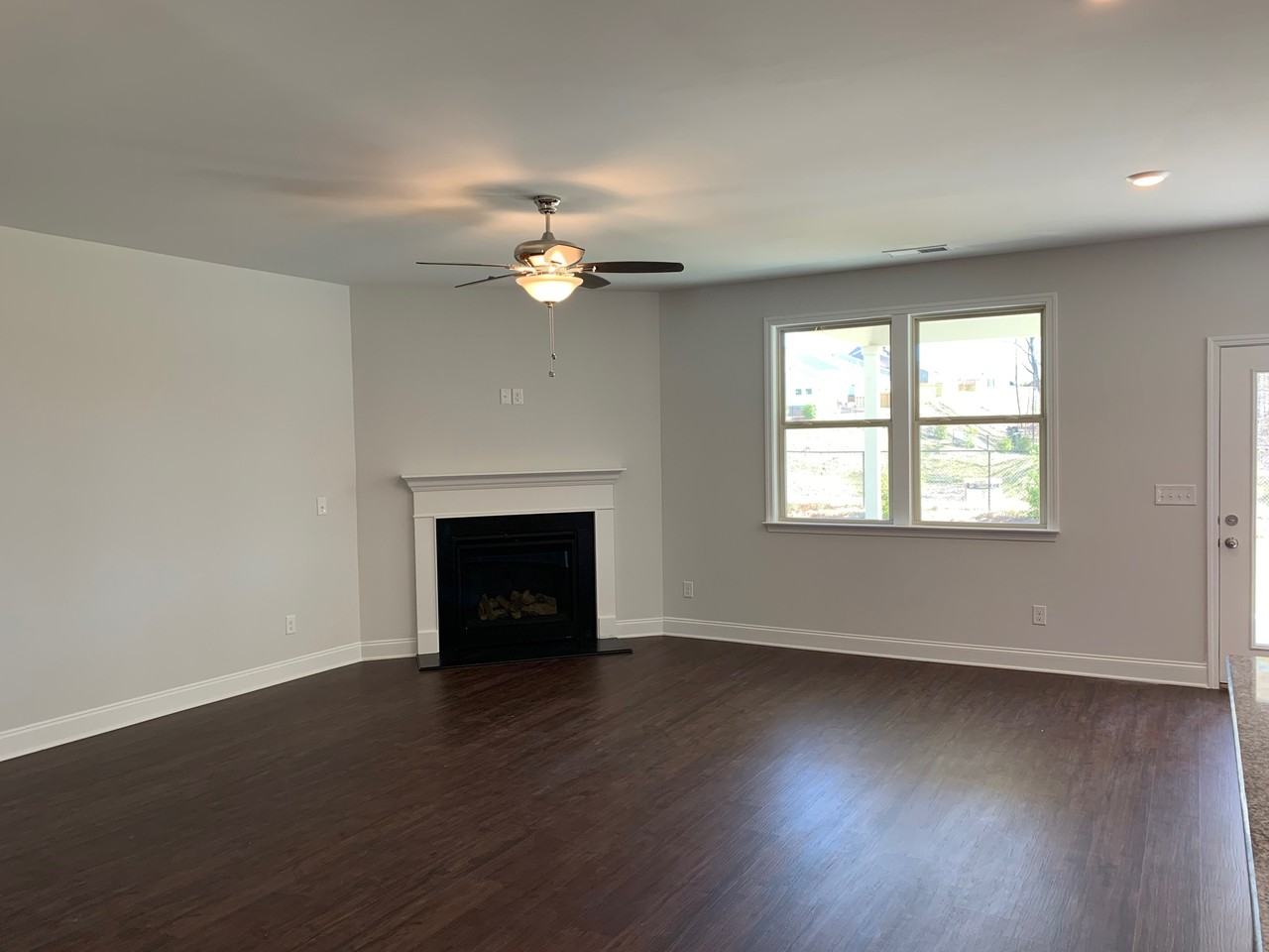 3561 Creek Holw #1 - Photo 3 of 11