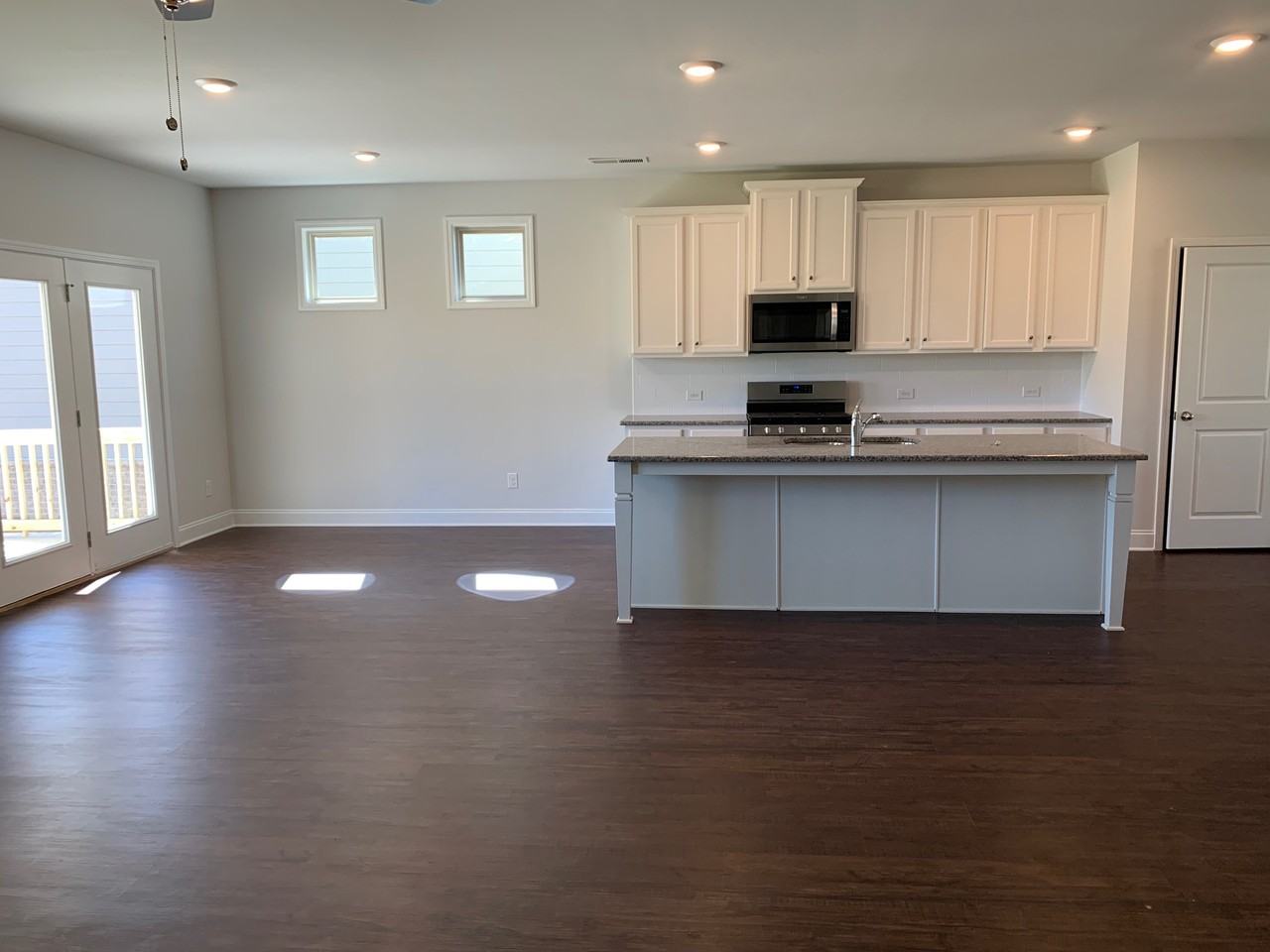 3561 Creek Holw #1 - Photo 4 of 11