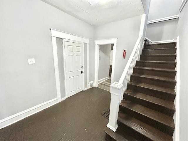 Brighton Ave - Photo 4 of 12