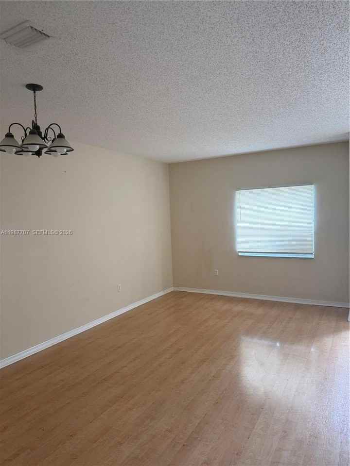 2373 Se 23rd Dr #2373 - Photo 4 of 14