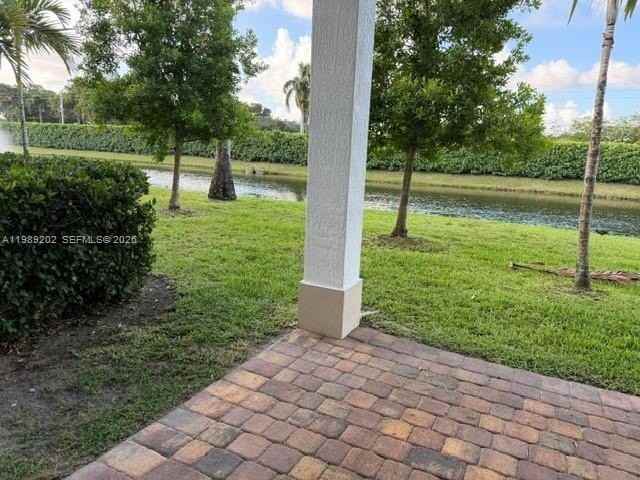 11524 Sw 16th St - Photo 4 of 22