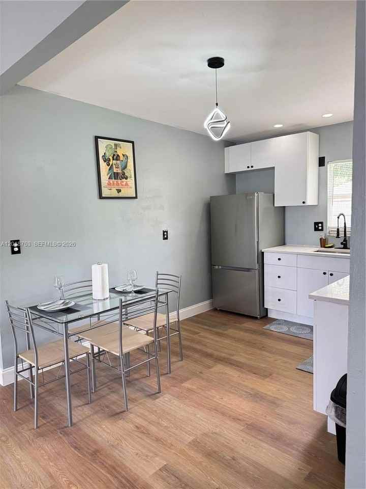 414 N 60th Way #2 - Photo 5 of 25