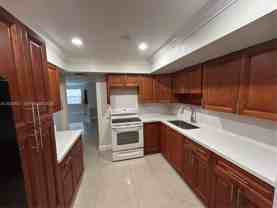 6701 Sw 7th Pl - Photo 1 of 1