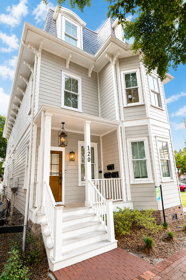 120 East Duffy StreetApt B (Floor 2) #B - Photo 2 of 23