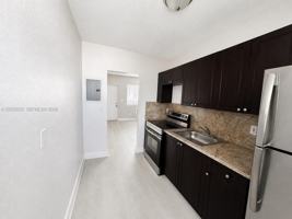 featured image of 1920 Washington Ave #5