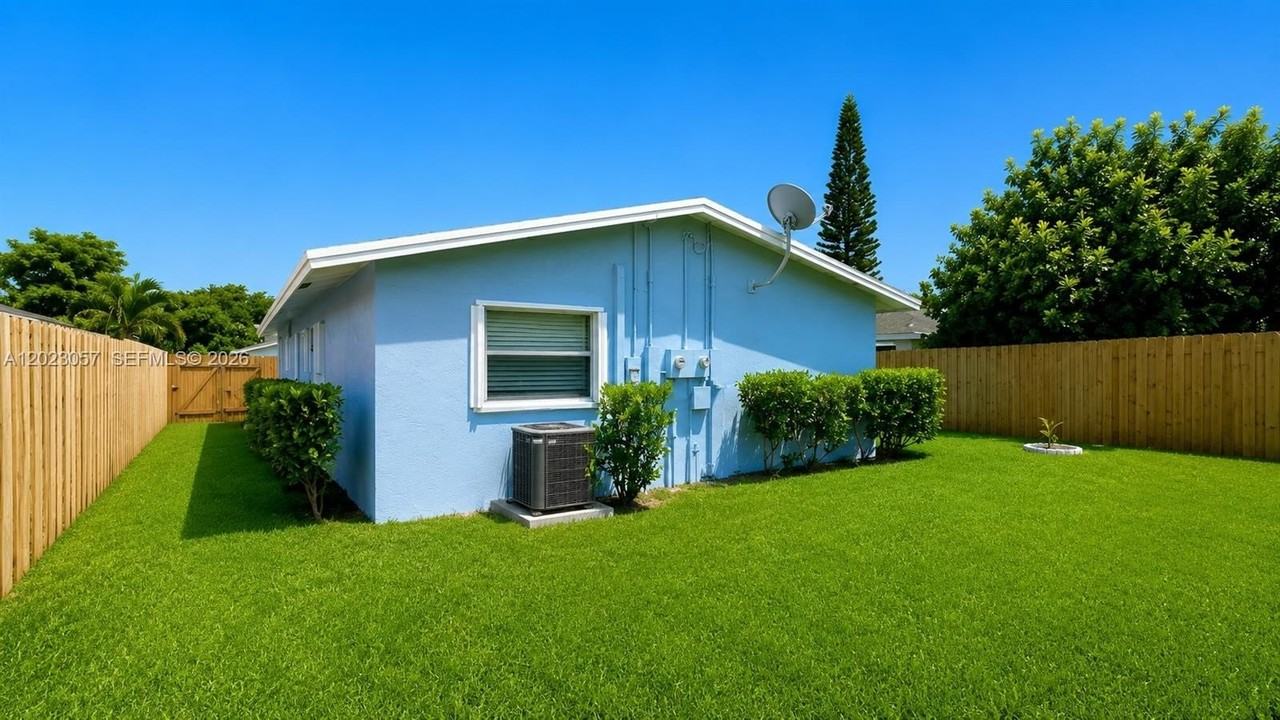 2845 Nw 13th Ct #1 - Photo 3 of 8