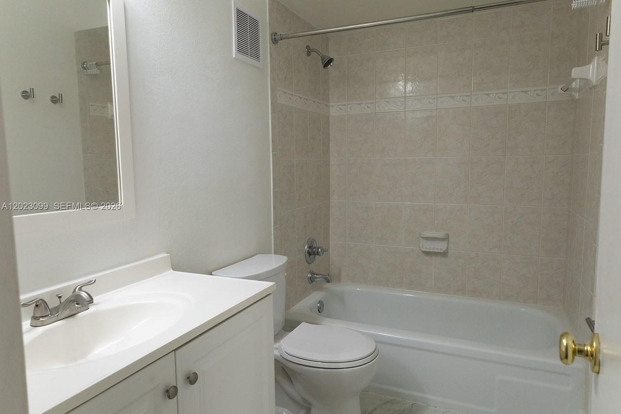 8018 Sw 18th Ct #2-8 - Photo 6 of 27