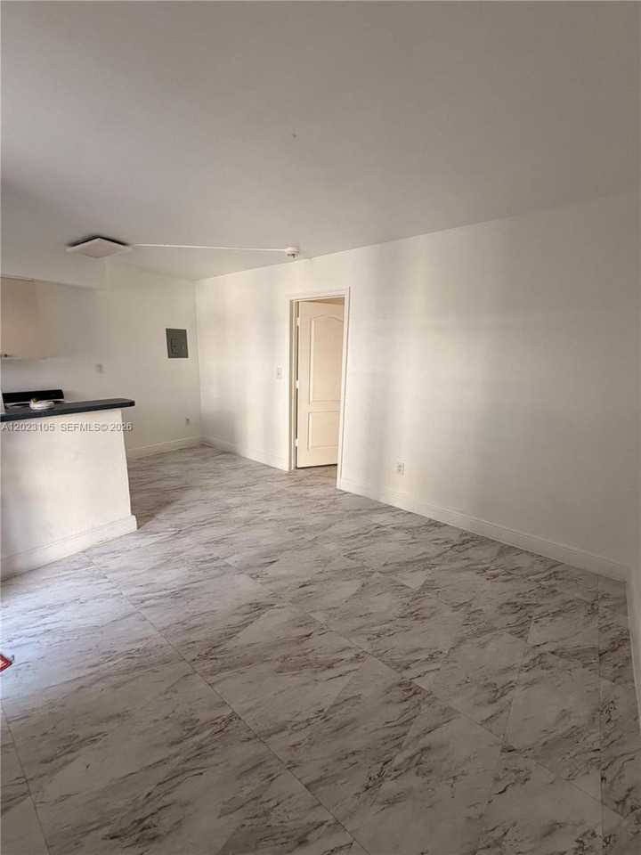 154 W 26th St #2 - Photo 5 of 7