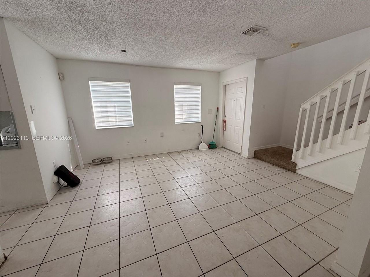 18674 Sw 100th Ave #18674 - Photo 4 of 11