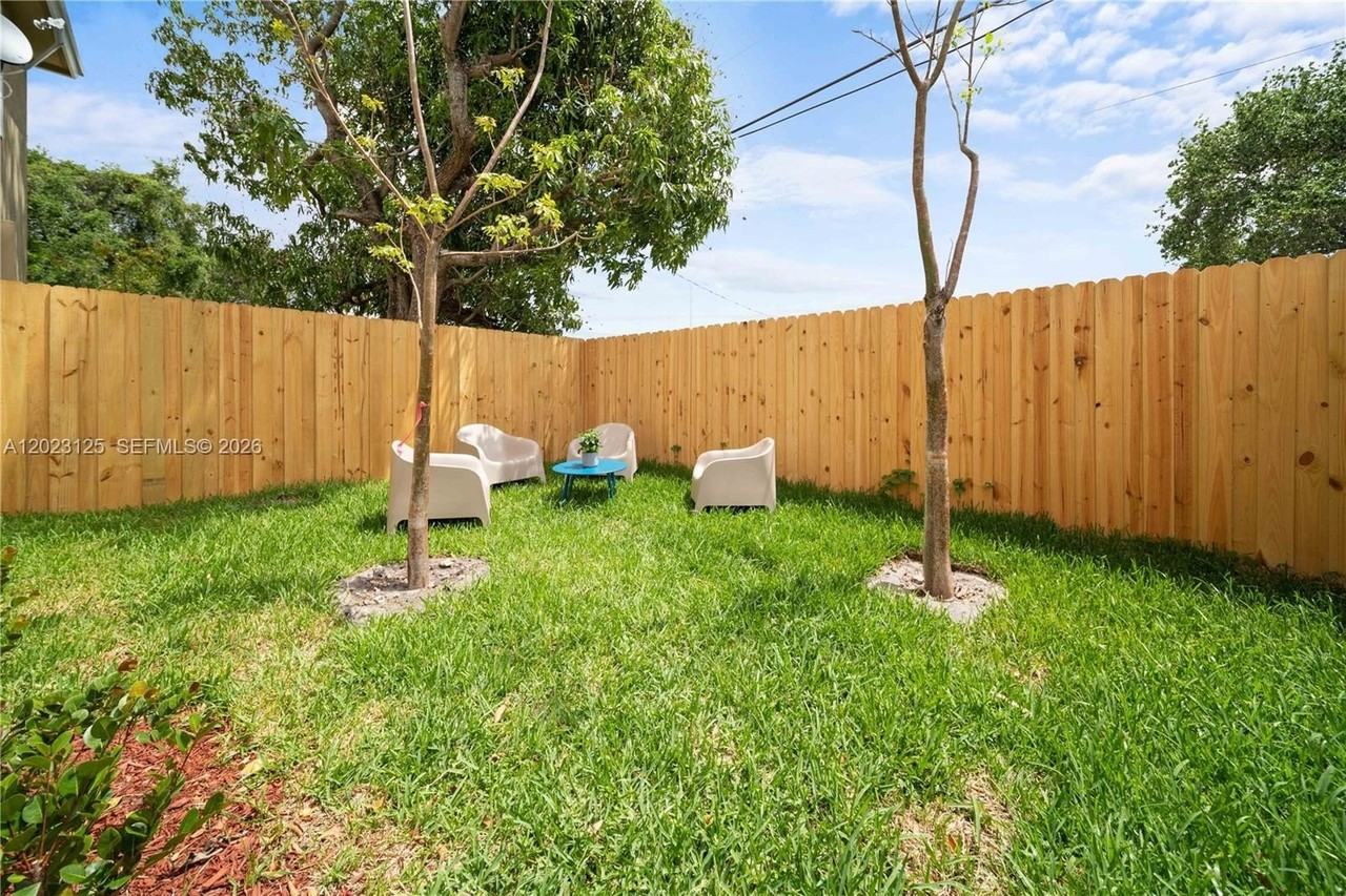 1770 Nw 55th St #1770 - Photo 4 of 21
