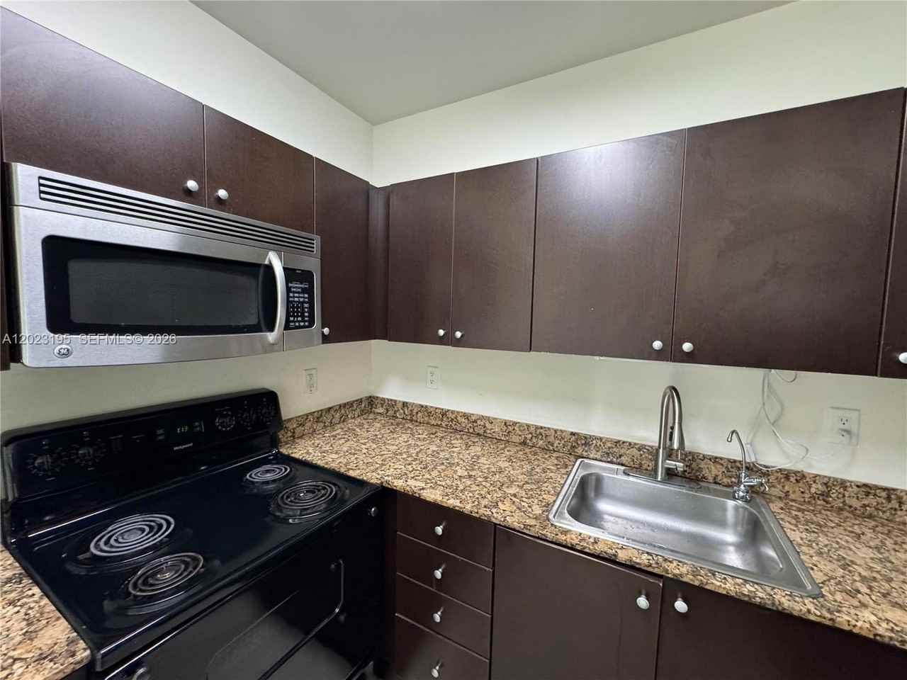 529 Ne 62nd St #404 - Photo 2 of 10