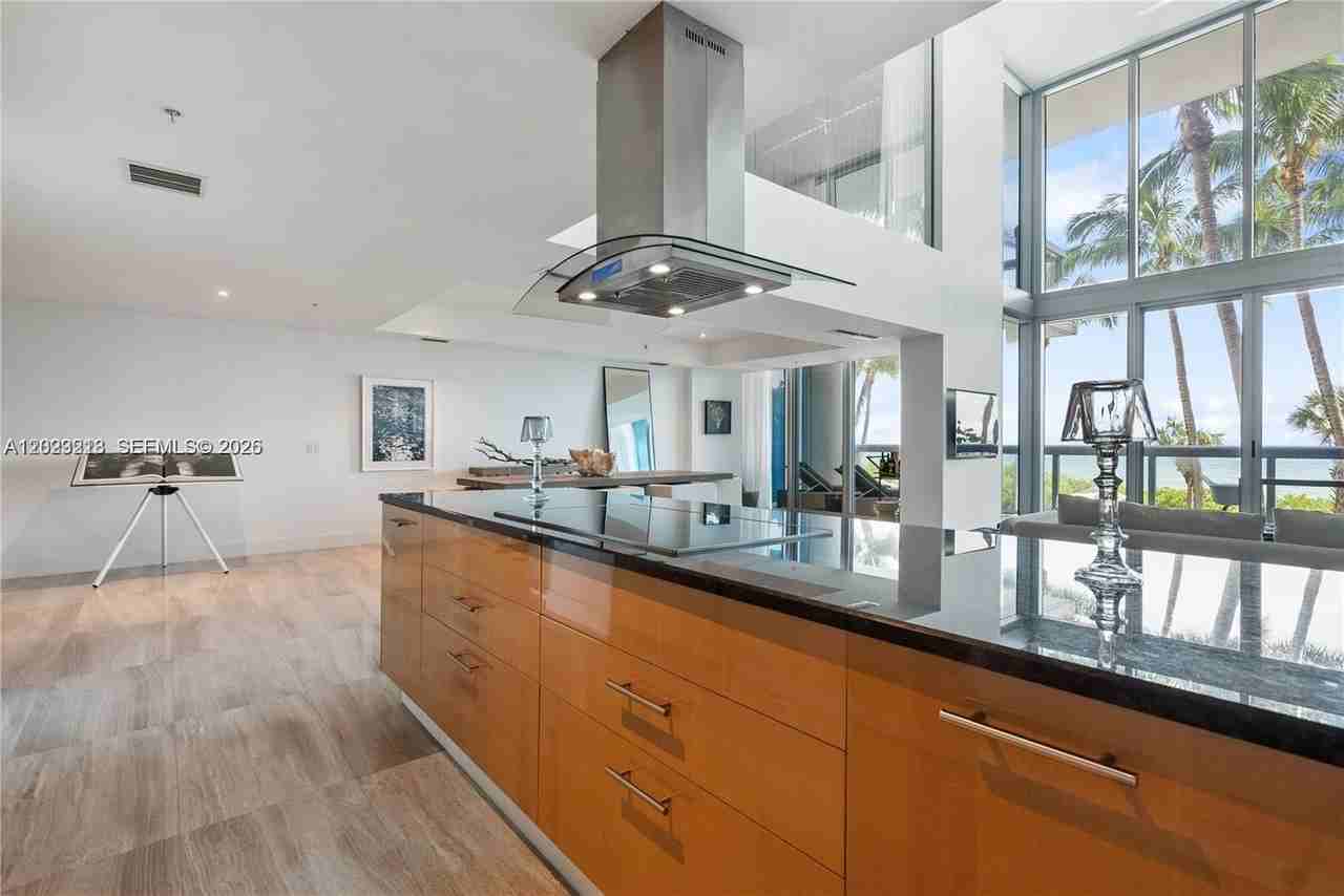 6899 Collins Ave #202 - Photo 7 of 18