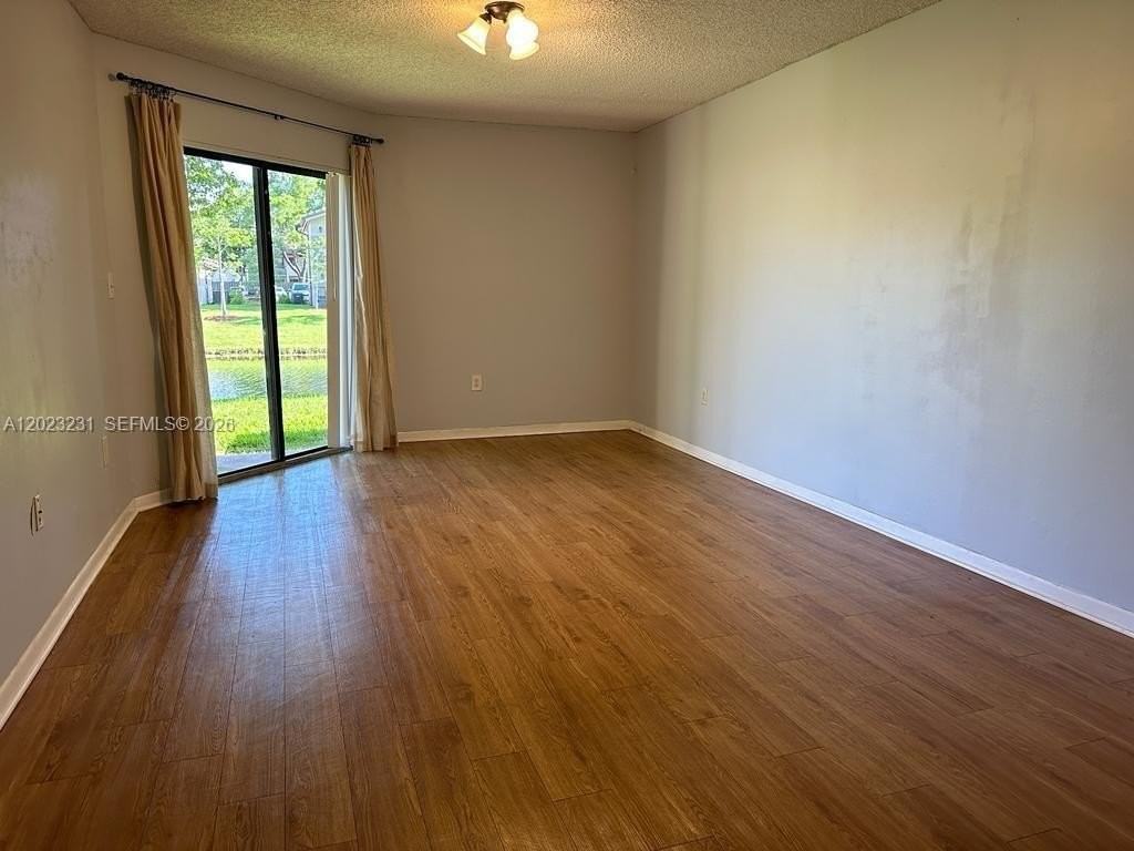 9934 Nob Hill Pl #9934 - Photo 7 of 15
