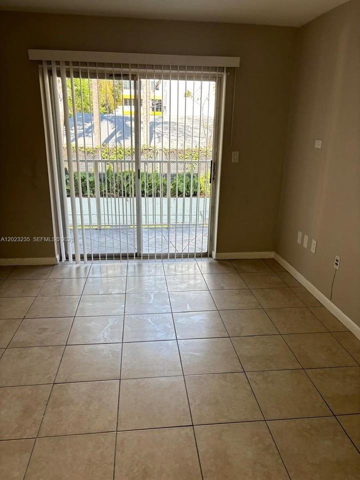 3050 S Dixie Hwy #203 - Photo 4 of 10
