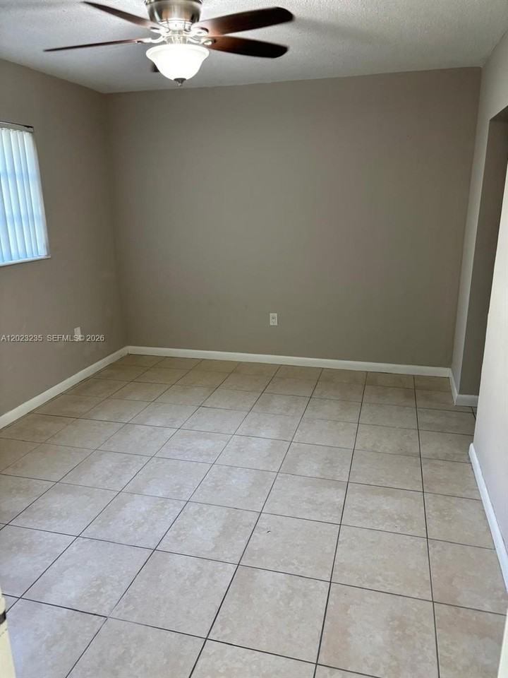 3050 S Dixie Hwy #203 - Photo 5 of 10