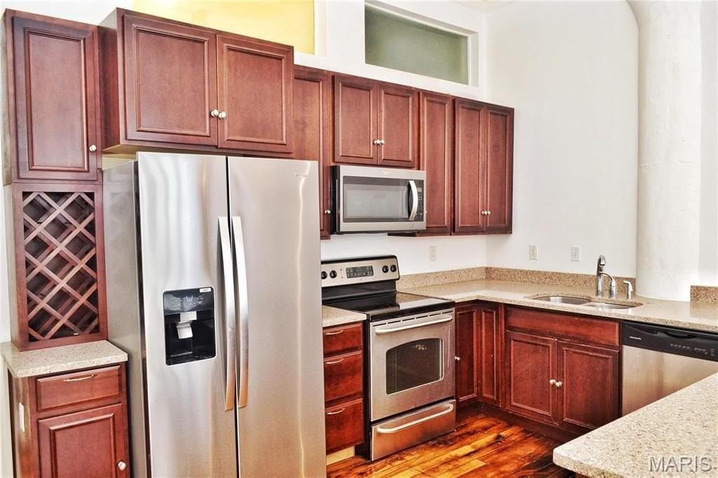 1709 Washington Ave #705 - Photo 6 of 36