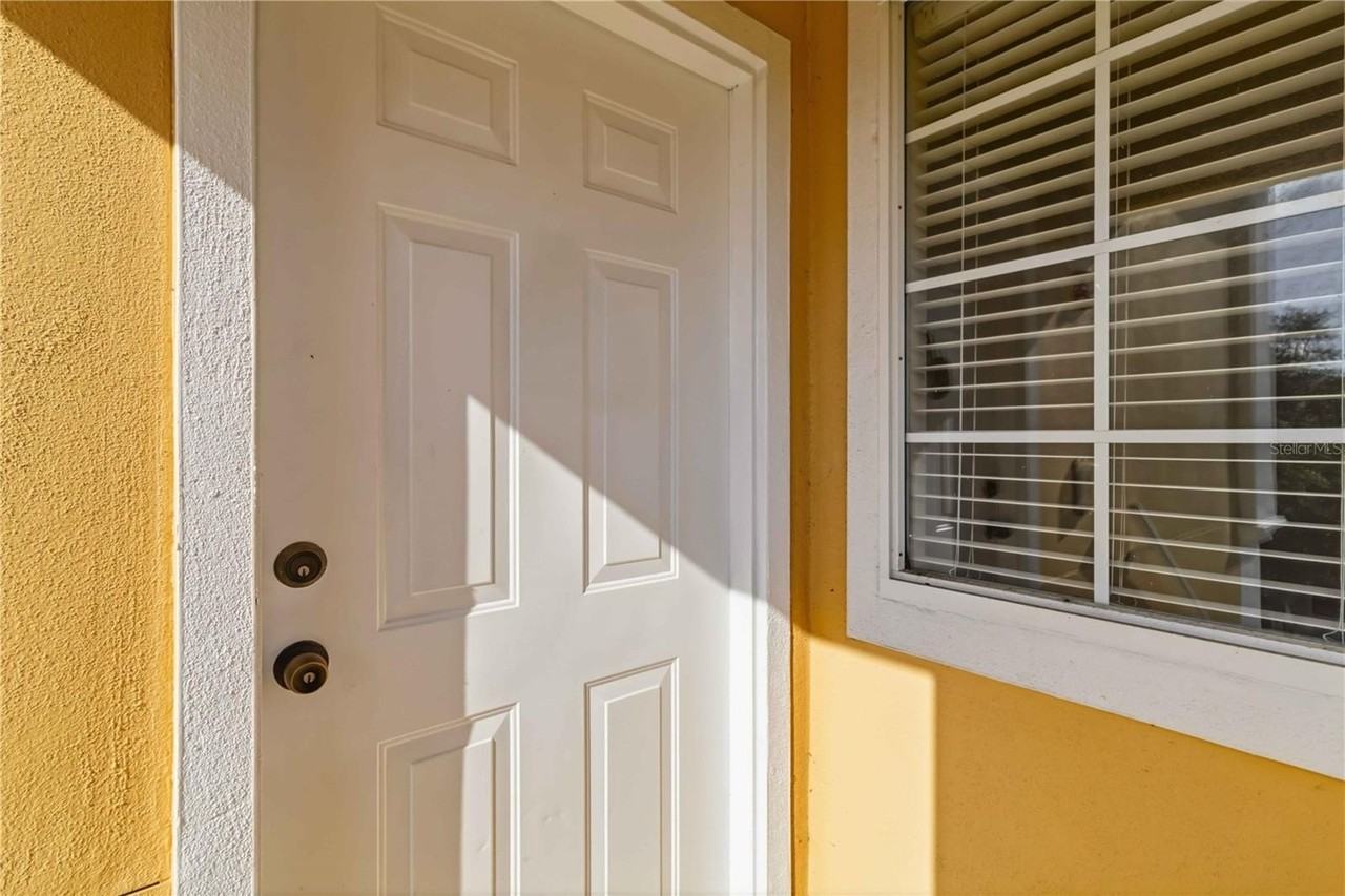 1025 Villagio Cir #204 - Photo 5 of 39