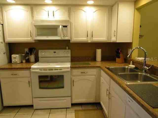 255 Mission Trl S #E - Photo 7 of 22