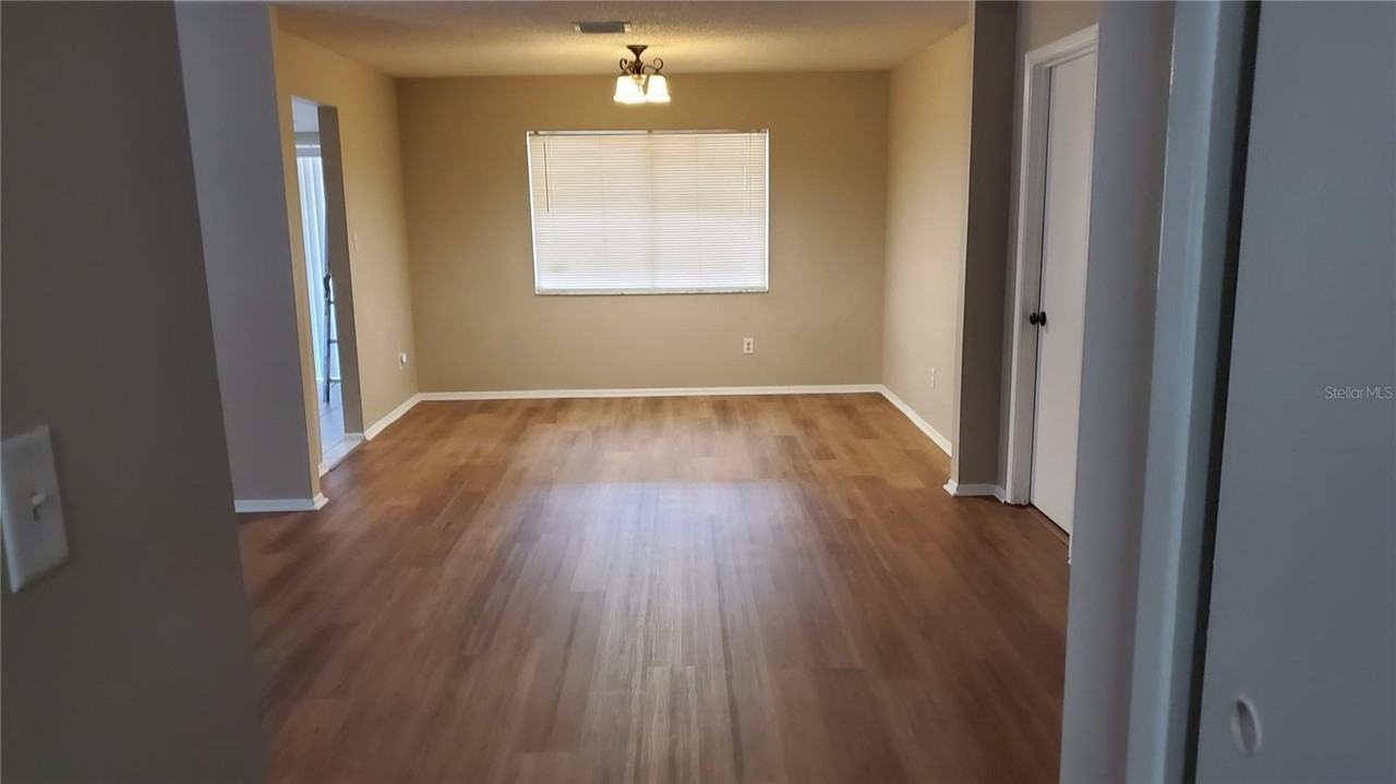 1311 Alfonzo Cir - Photo 4 of 23