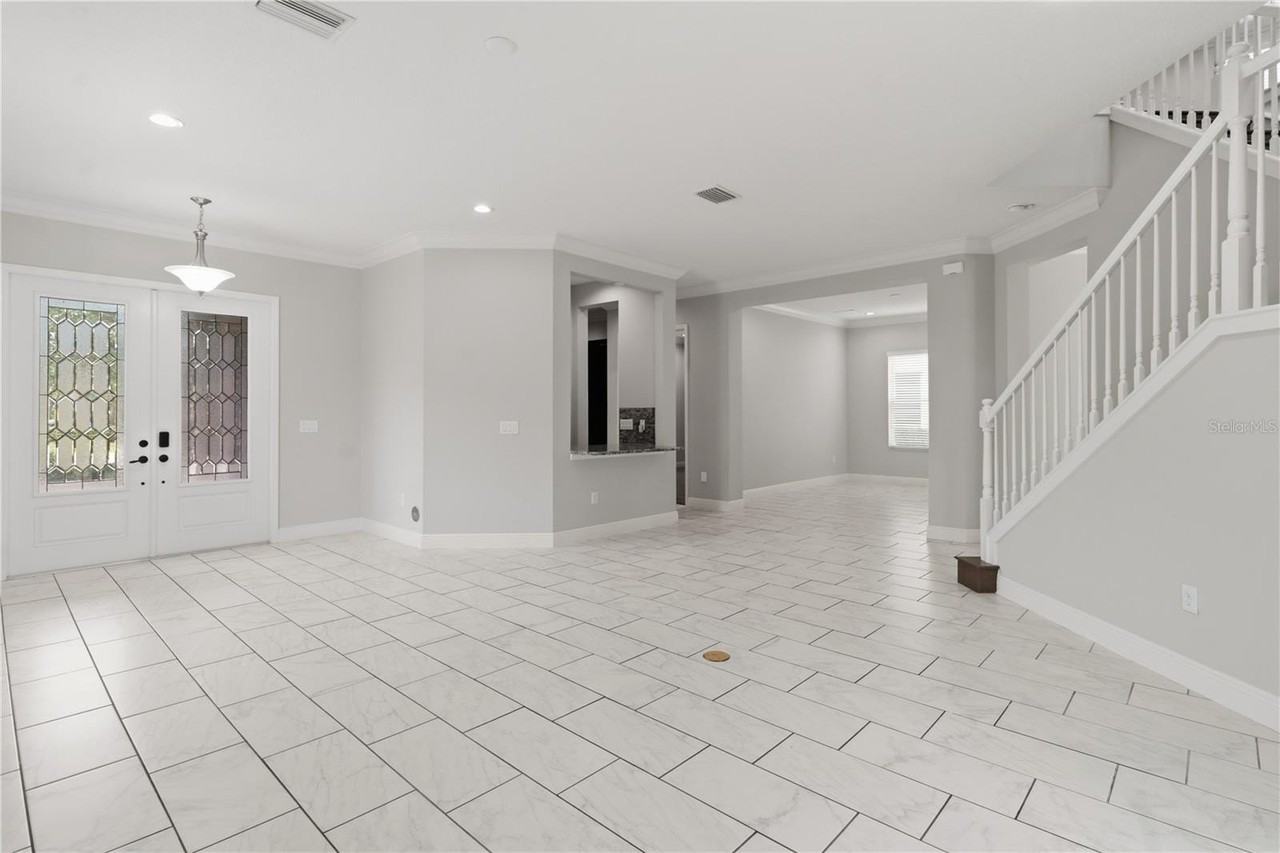 30271 Southernwood Ct - Photo 6 of 50