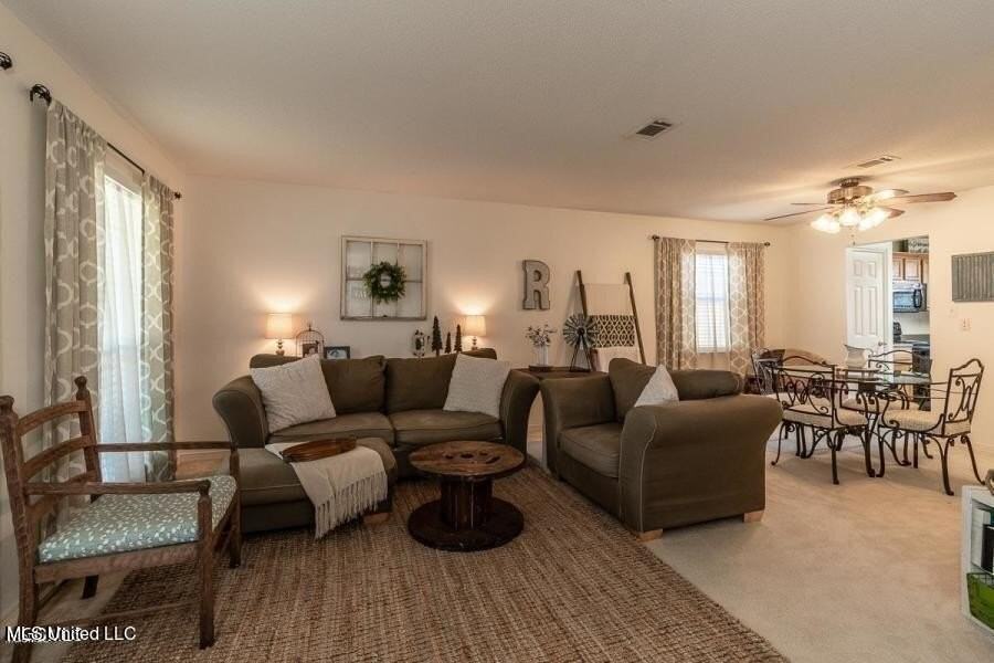 16222 Saddle Dr - Photo 5 of 29