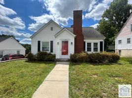 featured image of 1118 Oakgrove Ave