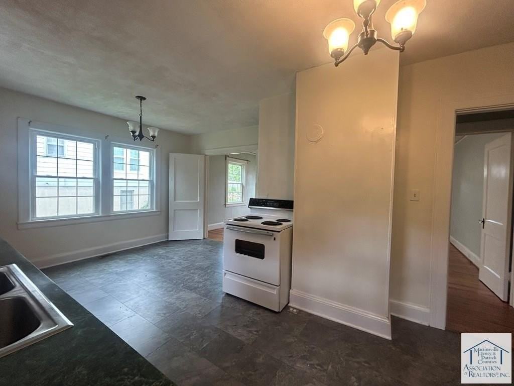 1118 Oakgrove Ave - Photo 7 of 14