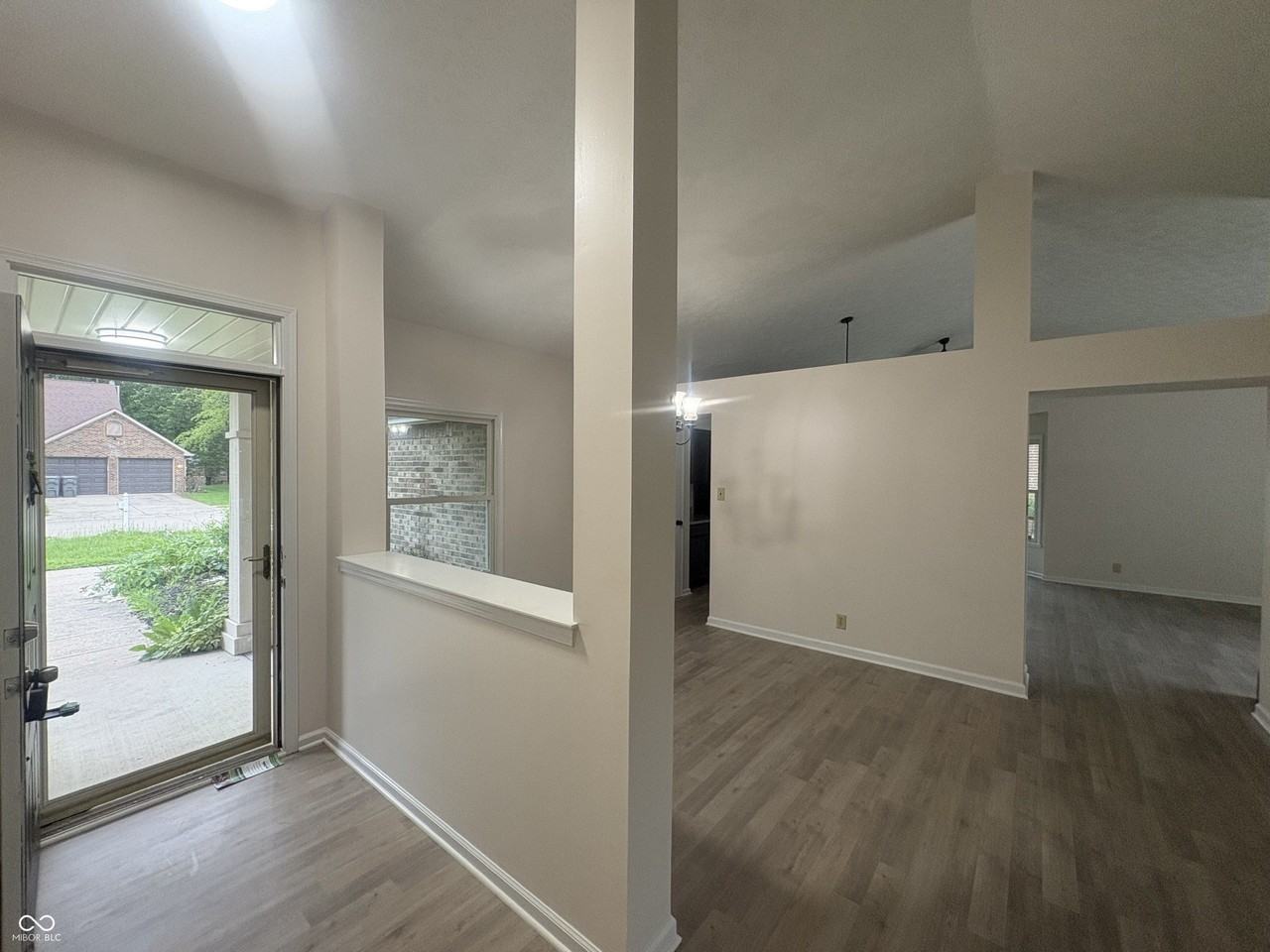 7630 Lippincott Way - Photo 4 of 20