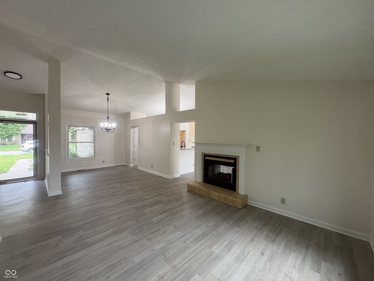 7630 Lippincott Way - Photo 6 of 20