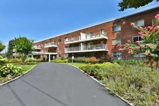 320 E Shore Rd #2A - Photo 1 of 1