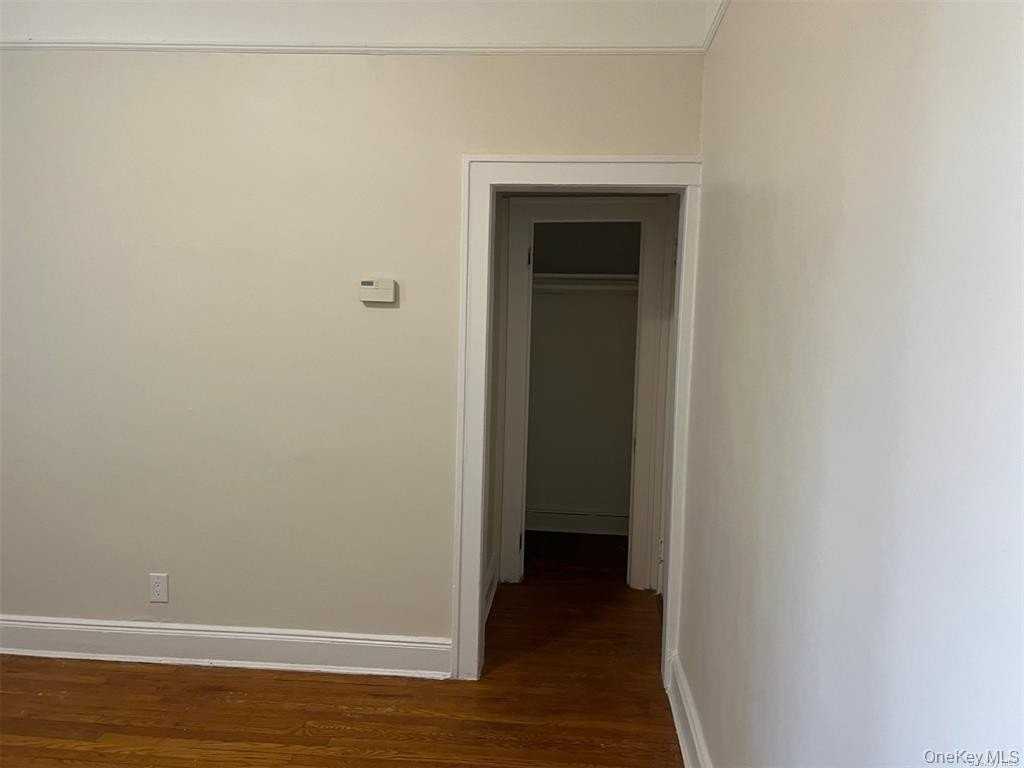68 Jerusalem Ave - Photo 2 of 10