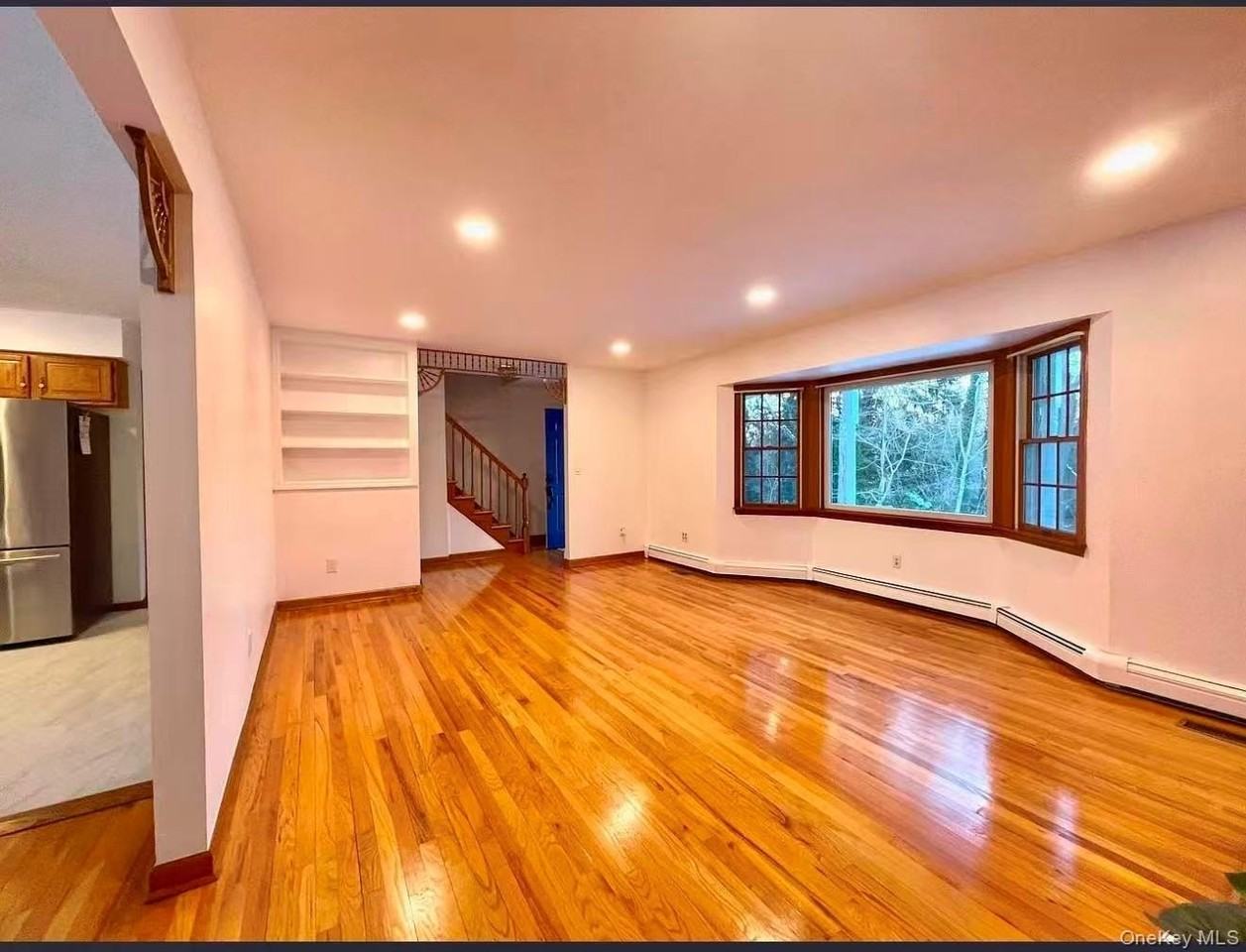 214 Old Town Rd - Photo 3 of 18