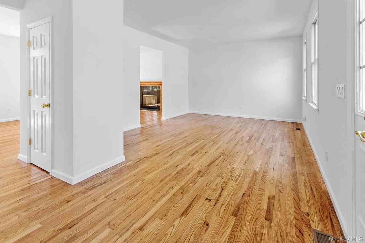1871 Edwards Ave - Photo 4 of 29
