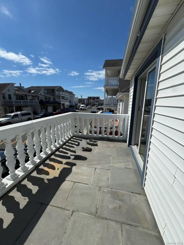 69 Illinois Ave - Photo 2 of 18