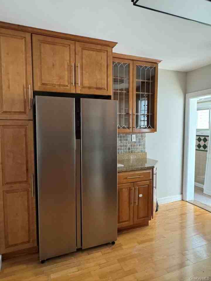 69 Illinois Ave - Photo 4 of 18