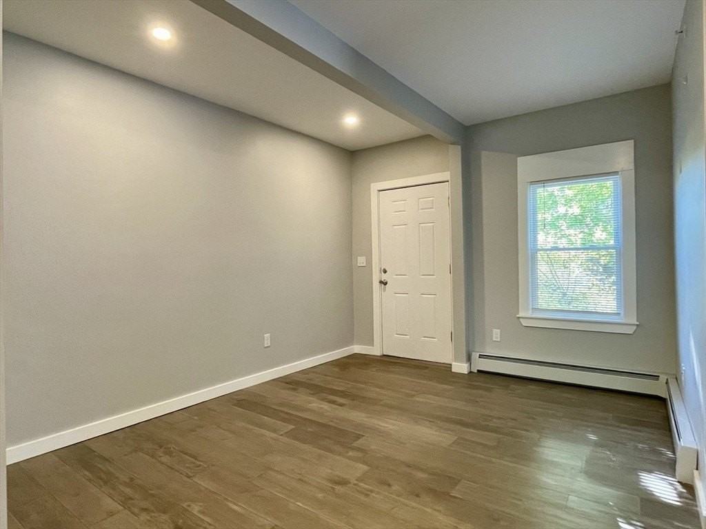 118 Vernon St #4 - Photo 6 of 12