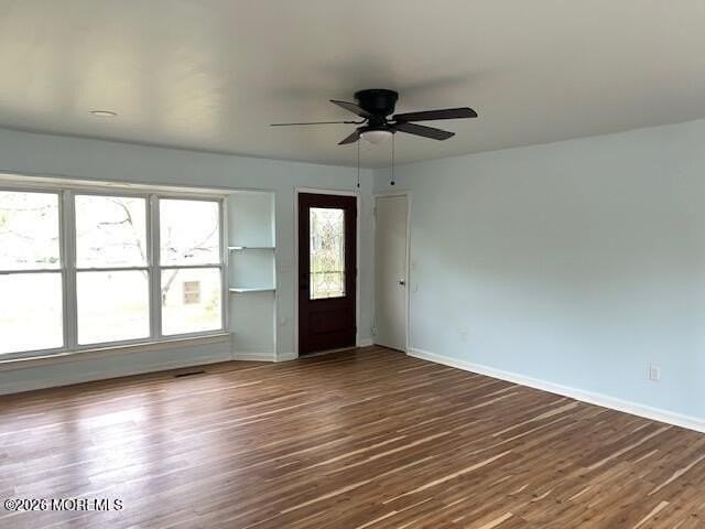 31 Chain Blvd - Photo 2 of 18