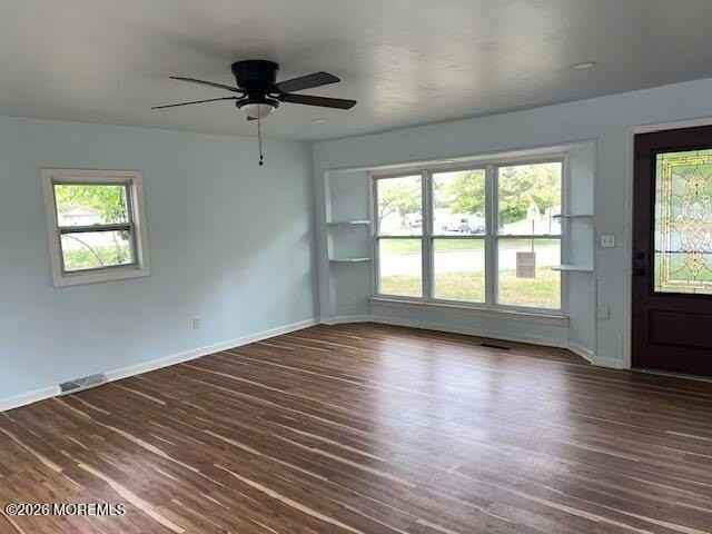 31 Chain Blvd - Photo 3 of 18