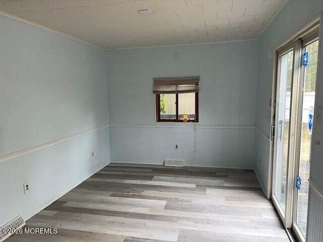 31 Chain Blvd - Photo 7 of 18