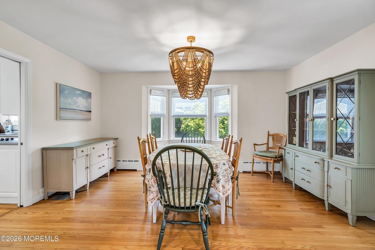 417 Brooklyn Blvd - Photo 7 of 22