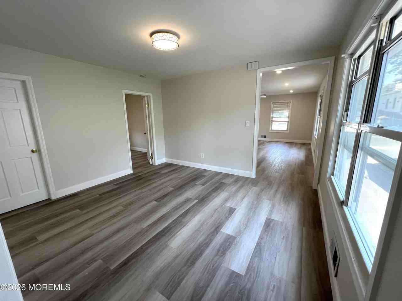 32 Washington St - Photo 5 of 16