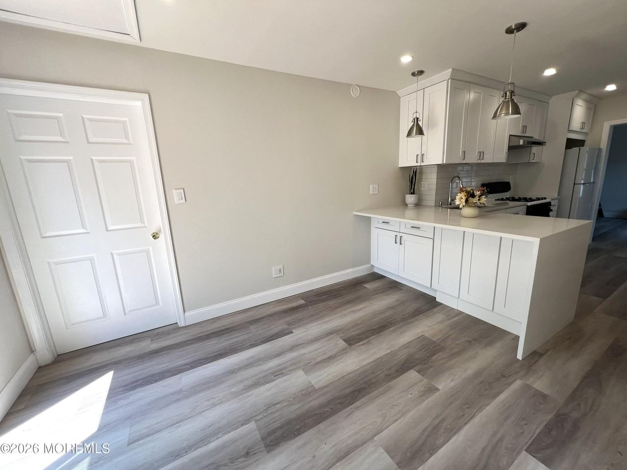 32 Washington St - Photo 6 of 16