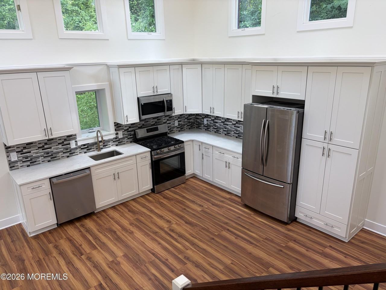 13 Martha Blvd - Photo 5 of 18