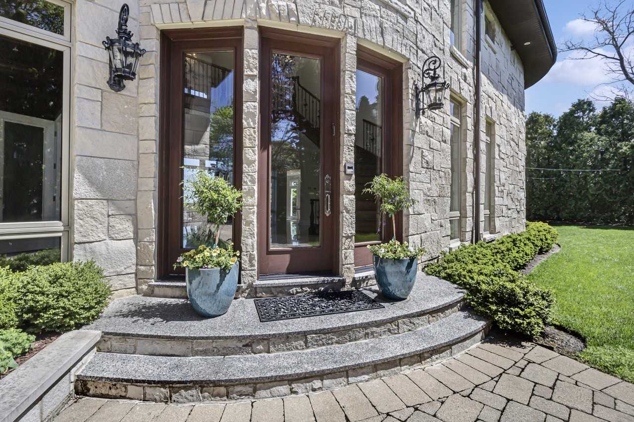 70 Harbor St - Photo 5 of 50